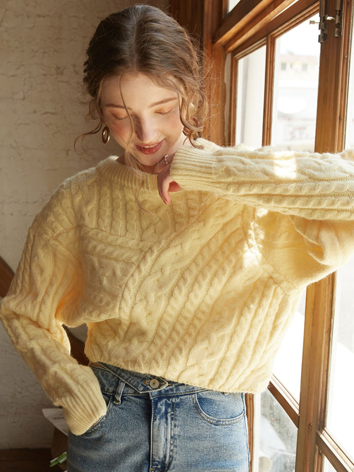 Oversize-Strickpullover für Damen mit asymmetrischem Schnitt und hoher Elastizität