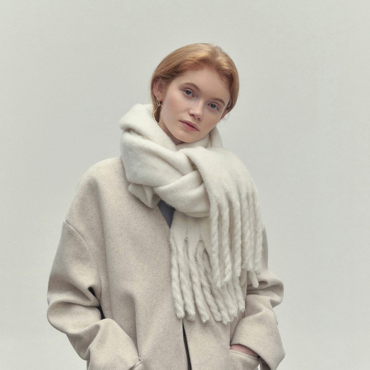 Women's Cozy Winter Scarf