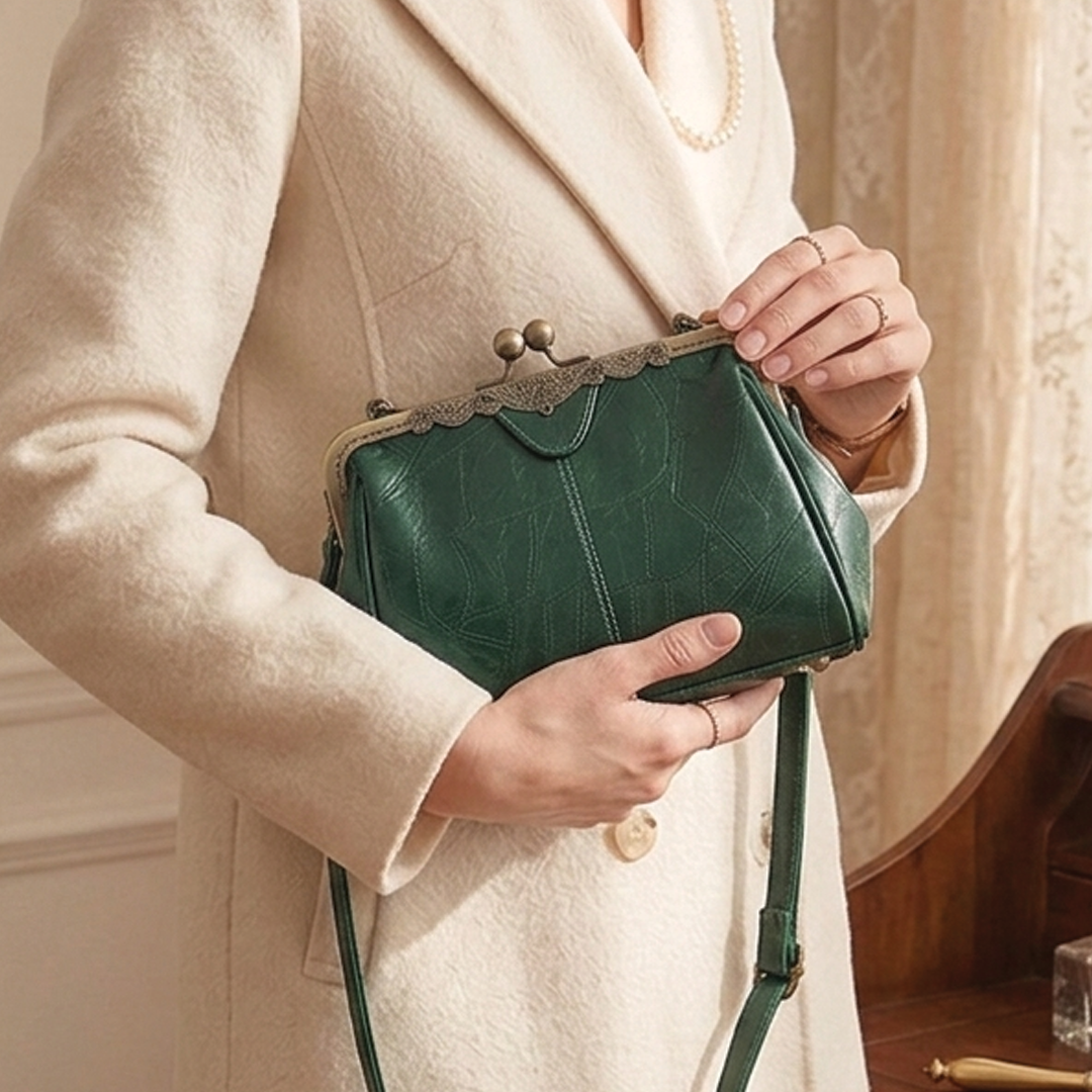 Jacqueline | Women's Vintage Clasp Handbag