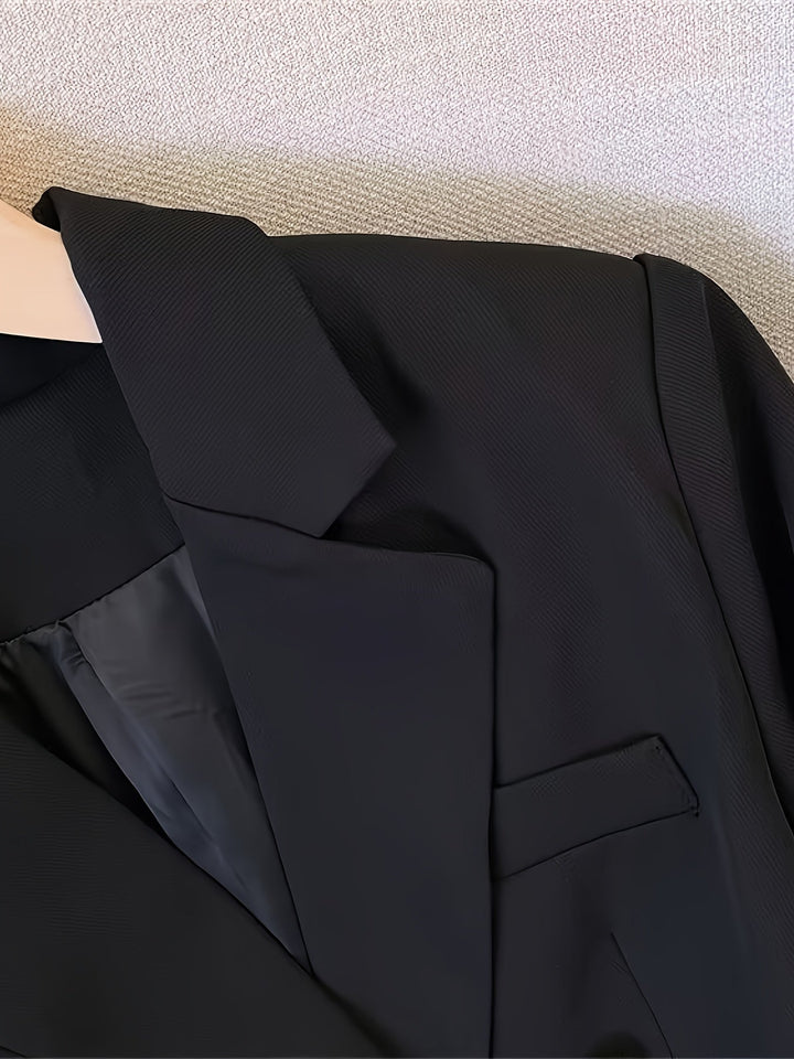 Women’s Tailored Business Blazer with Elegant Button Accents
