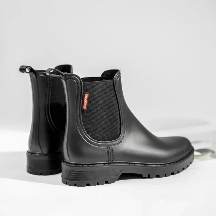 Women's Slip-Resistant Chelsea Boots