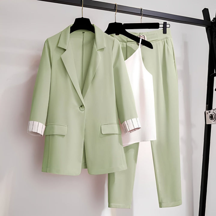 Paula | Women's Chic Three-Piece Blazer Set