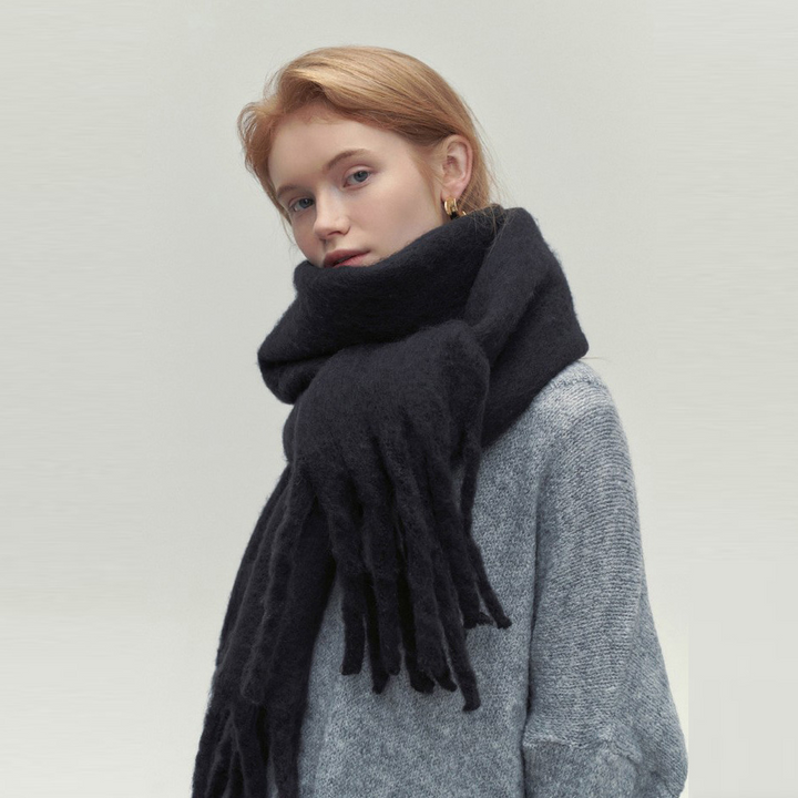 Women's Cozy Winter Scarf