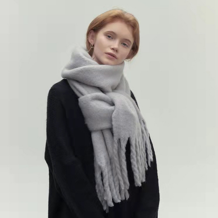 Women's Cozy Winter Scarf
