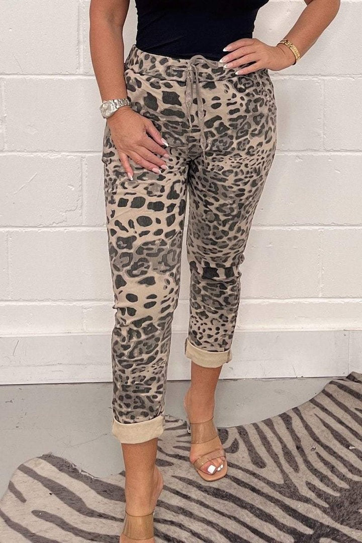 Women's Casual Leopard Print Cuffed Trousers