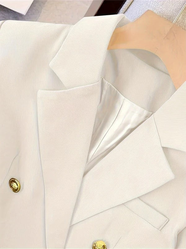 Women’s Tailored Business Blazer with Elegant Button Accents