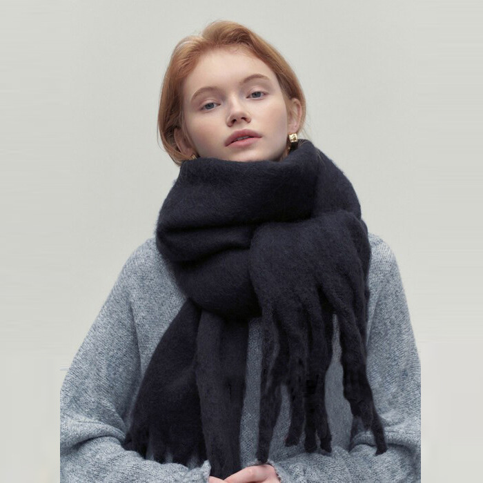 Women's Cozy Winter Scarf
