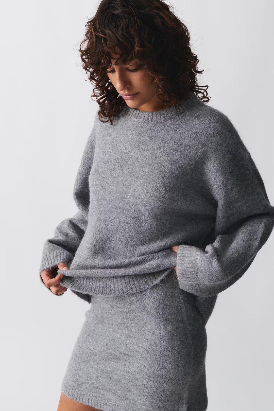 Women's Oversized Chic Pullovers - Timeless Style