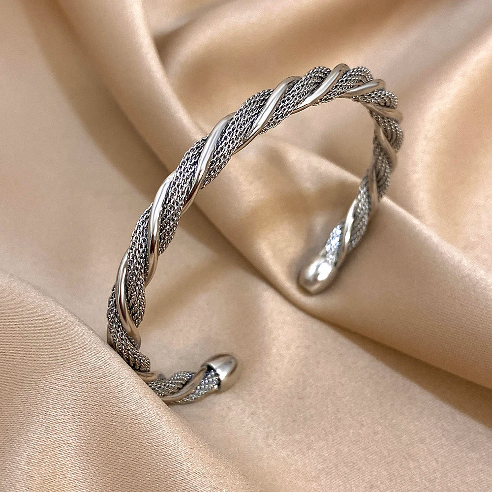 Elegant Cuff Bracelet for Timeless Style and Sophistication