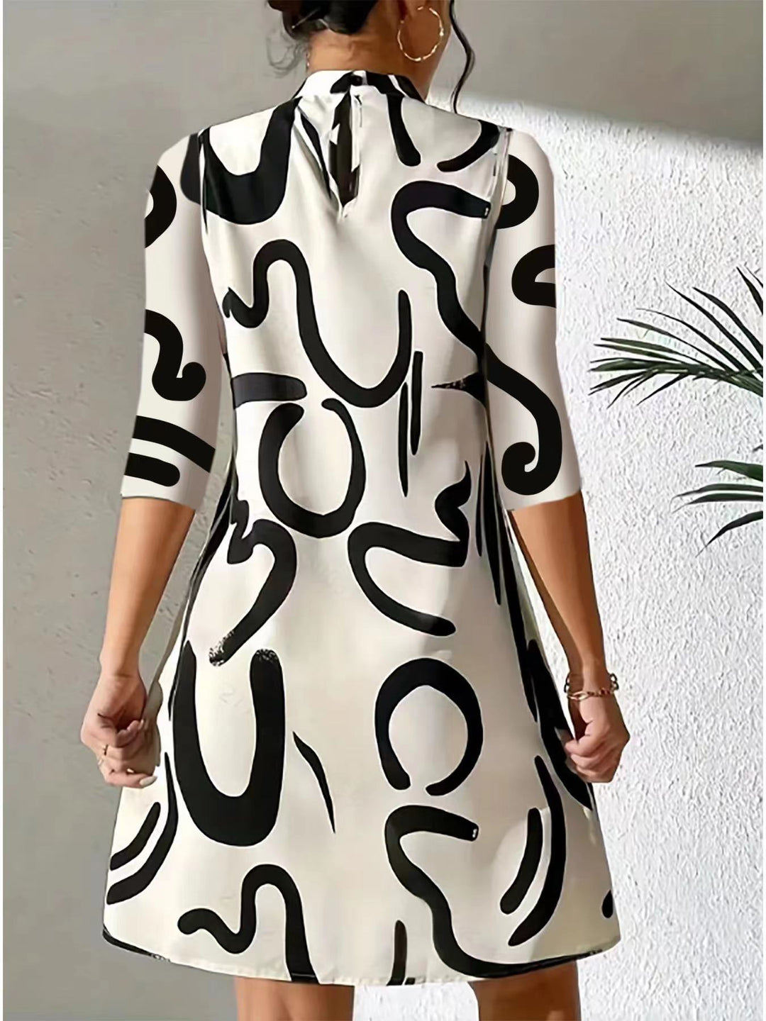 Alanna | Women's Round Neck 3/4 Sleeve Summer Mini Dress