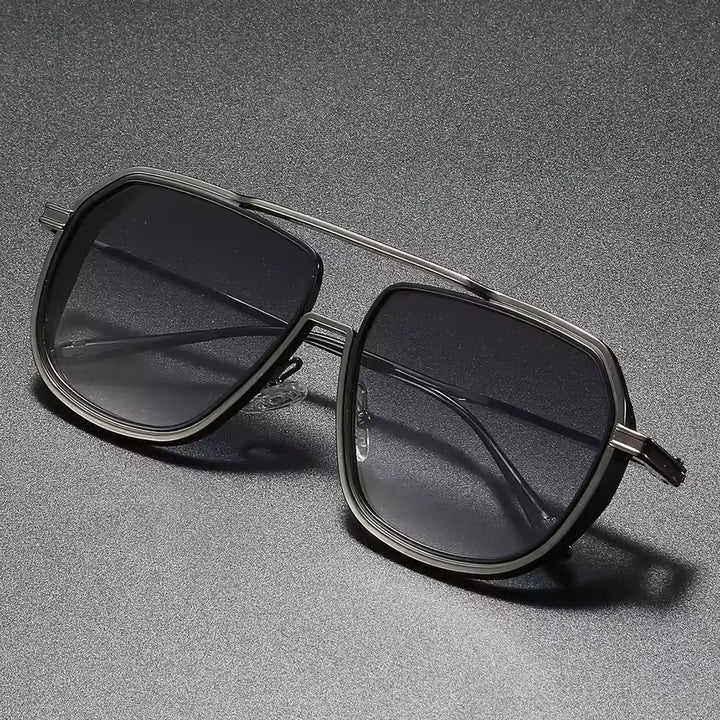 Men's Classic Pilot Sunglasses with Gradient Lenses