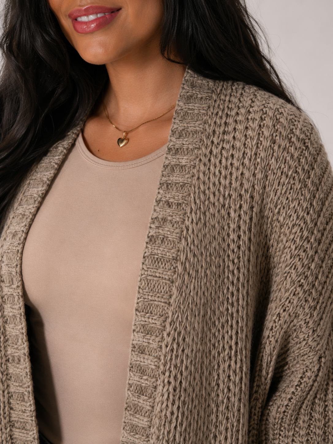 Chunky strikket duster-cardigan til dame med åpen front og lommer