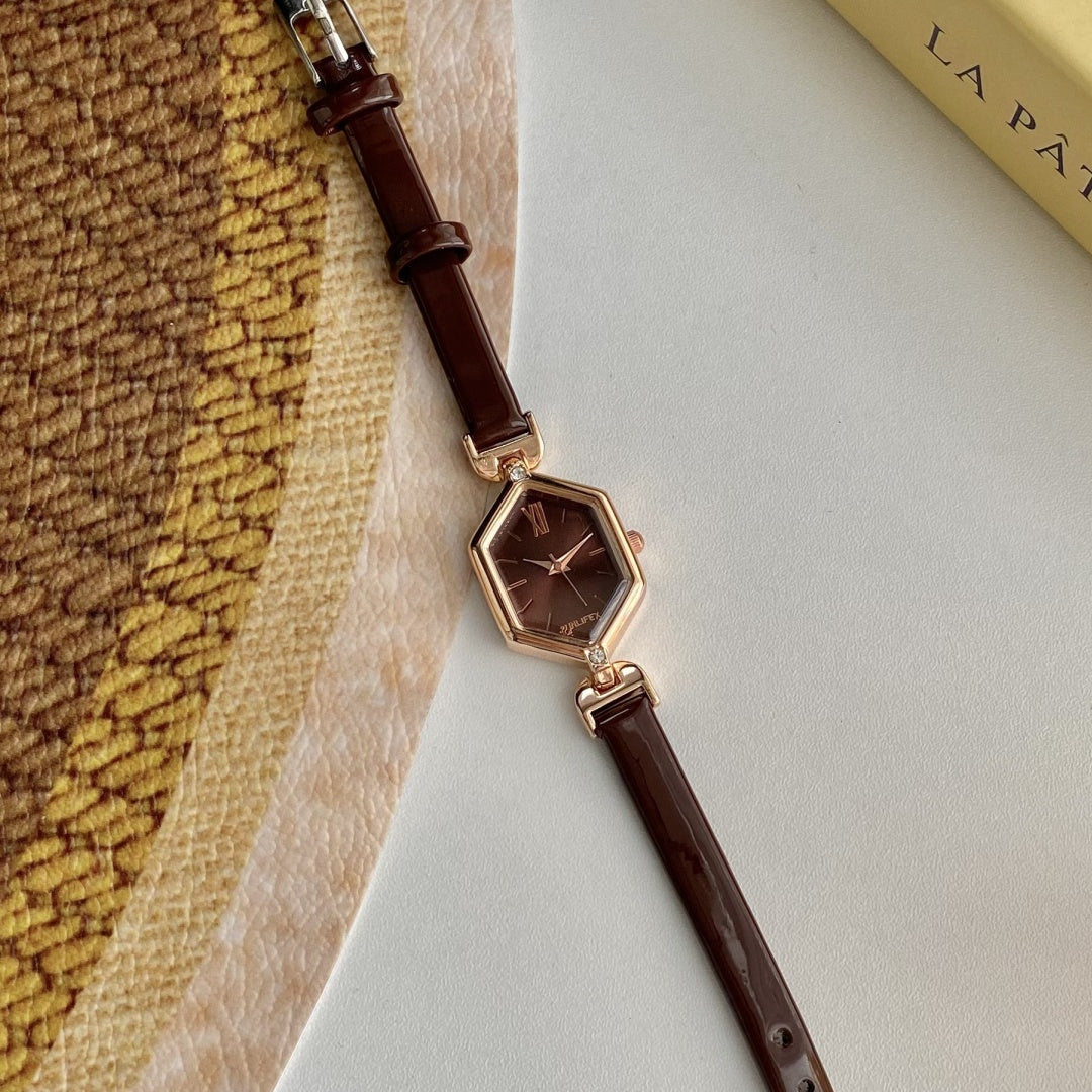 Elegant Wristwatch for Timeless Style and Precision