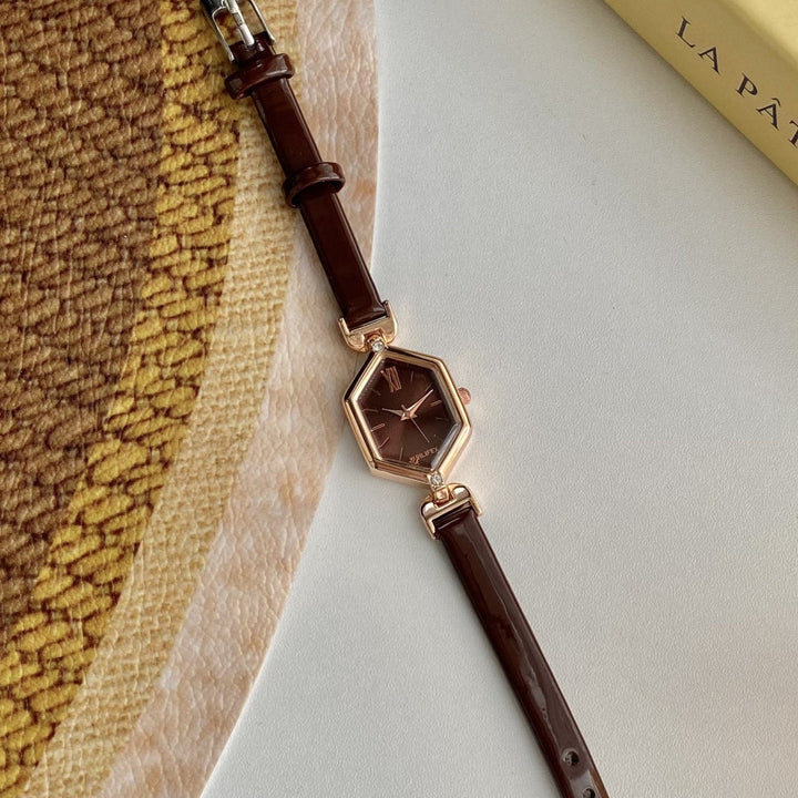 Elegant Wristwatch for Timeless Style and Precision