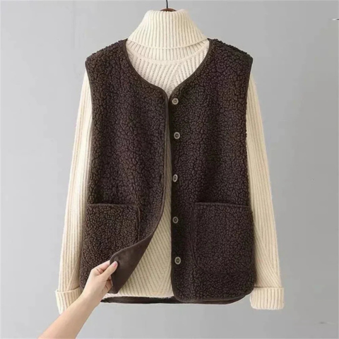 Women's Cozy Sleeveless Vest with Sheepskin Effect - Light and Warm