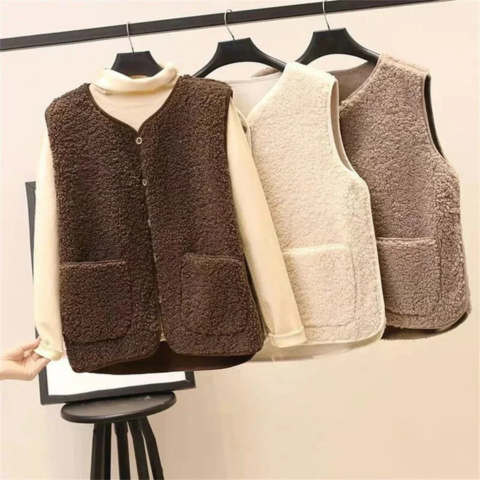 Women's Cozy Sleeveless Vest with Sheepskin Effect - Light and Warm