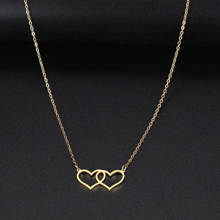 Elegant Heartlock Pendant Necklace