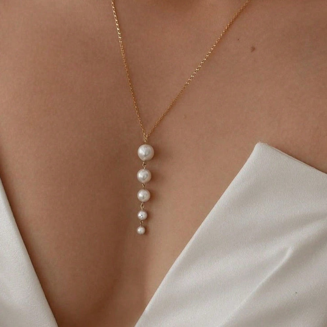 Elegant Pearl Necklace for Timeless Style and Sophistication