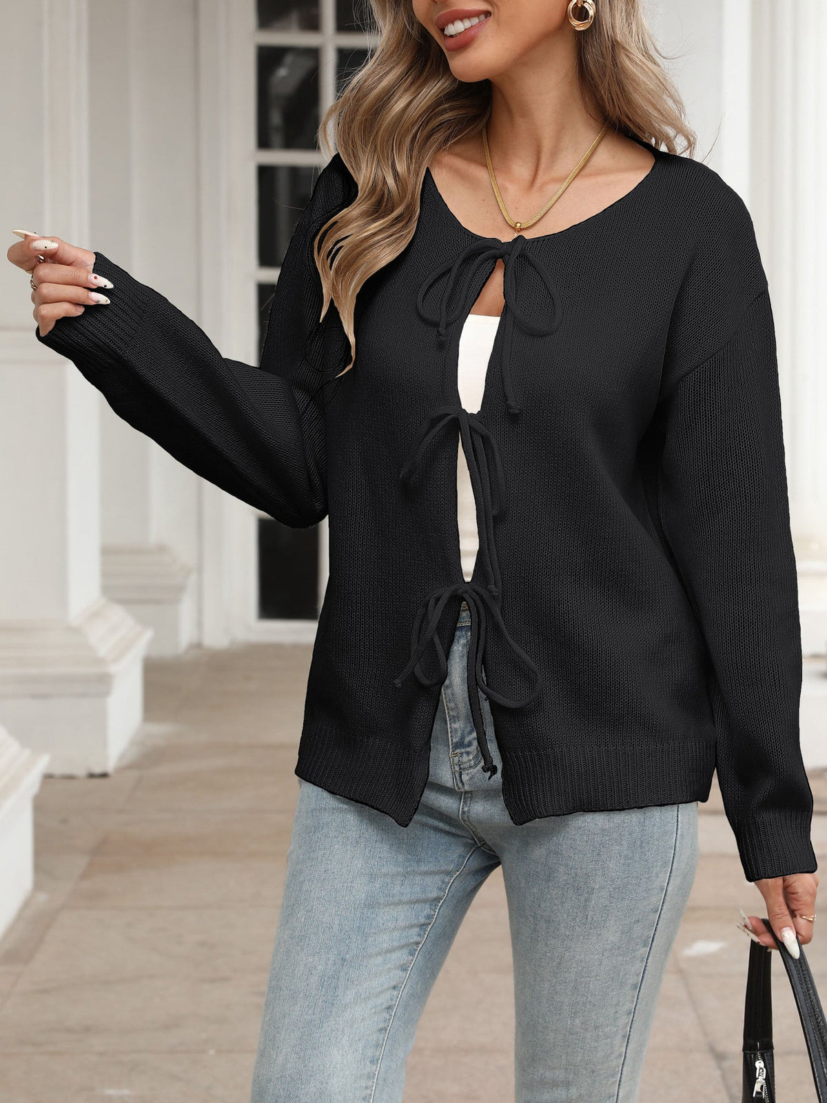 Damen-Cardigan aus Plüsch mit Hirschmotiv, Bindeband und legerem Strickstil