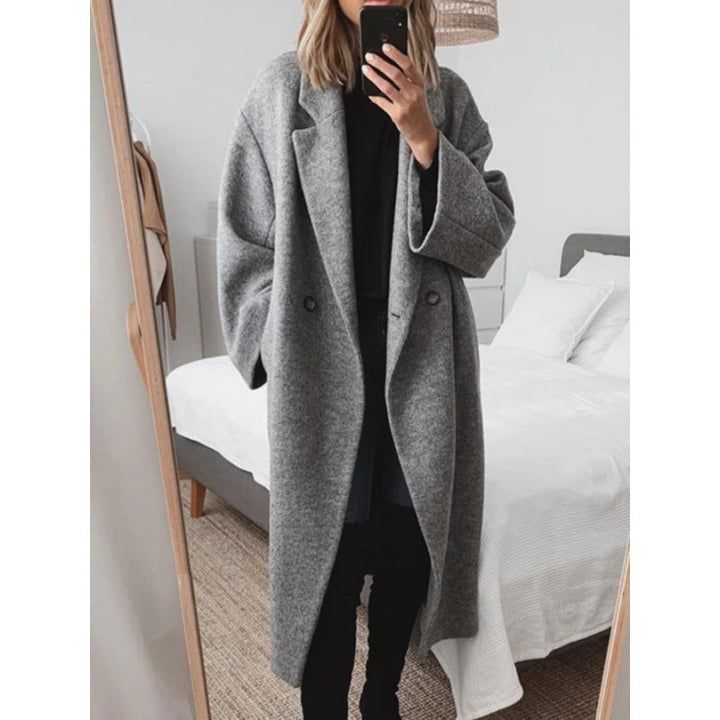 Women's Oversized Lapel Coat with Double-Breasted Closure