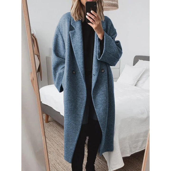 Women's Oversized Lapel Coat with Double-Breasted Closure
