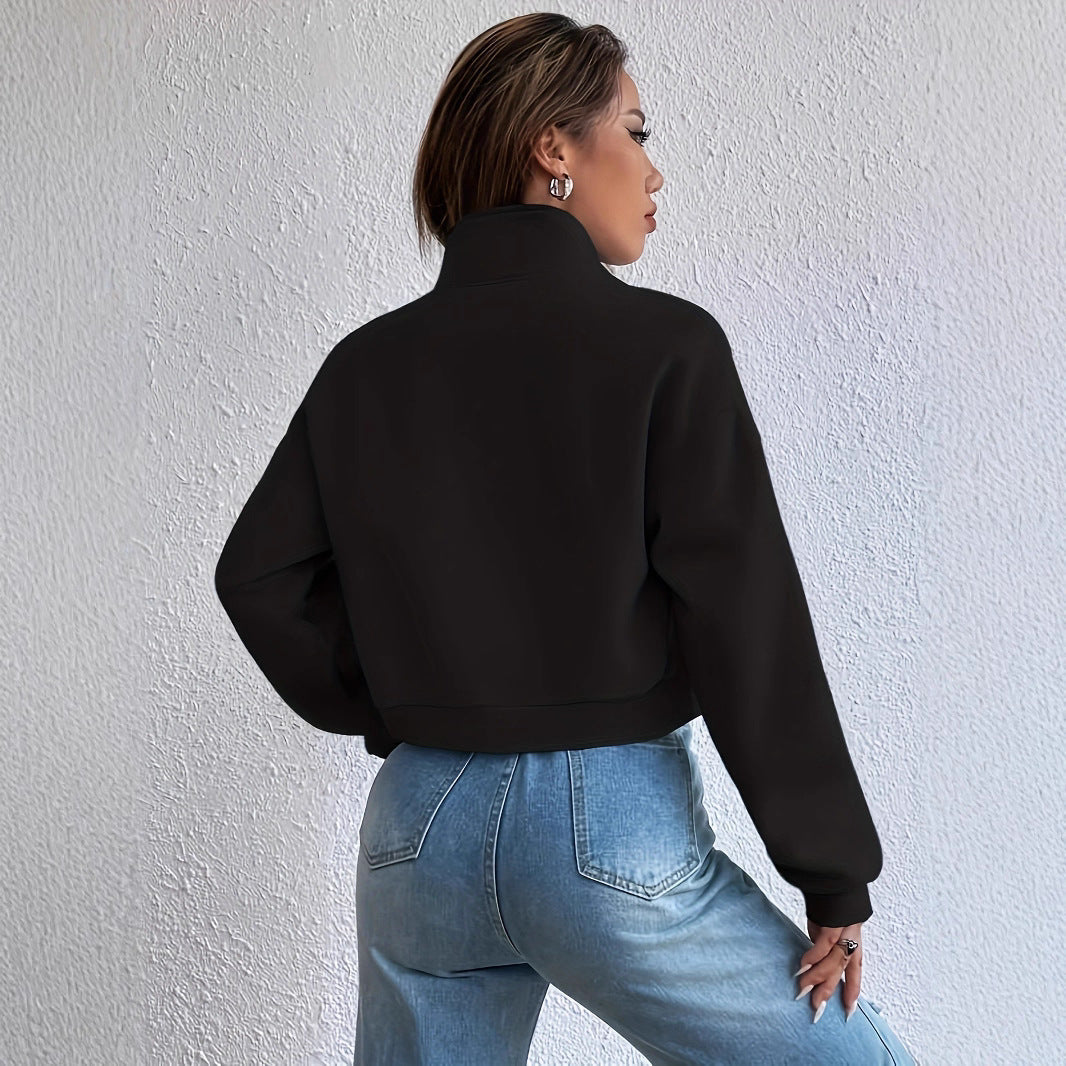 Women's Cropped Leisure Jacket with Pockets and Zipper Closure