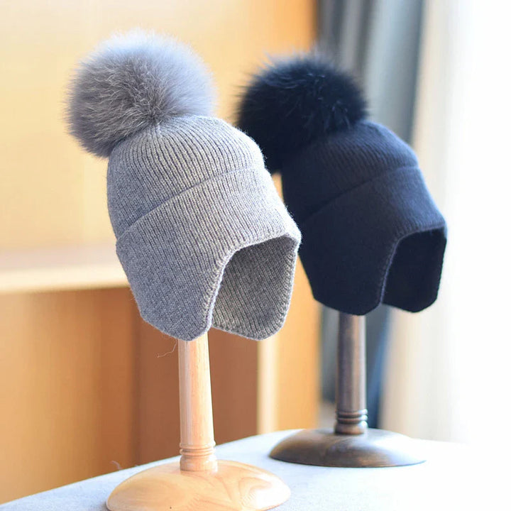 Cozy Knit Pom Beanie for Winter Warmth and Style