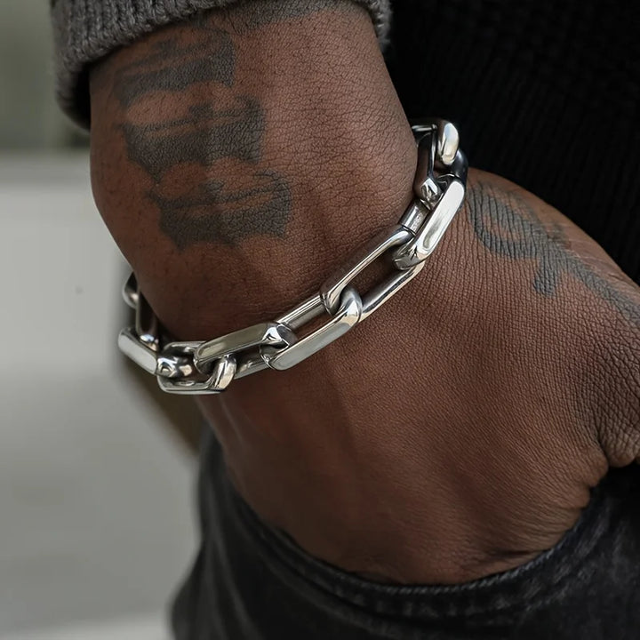 Chainlink Bracelet for Elegant Style and Versatile Fashion
