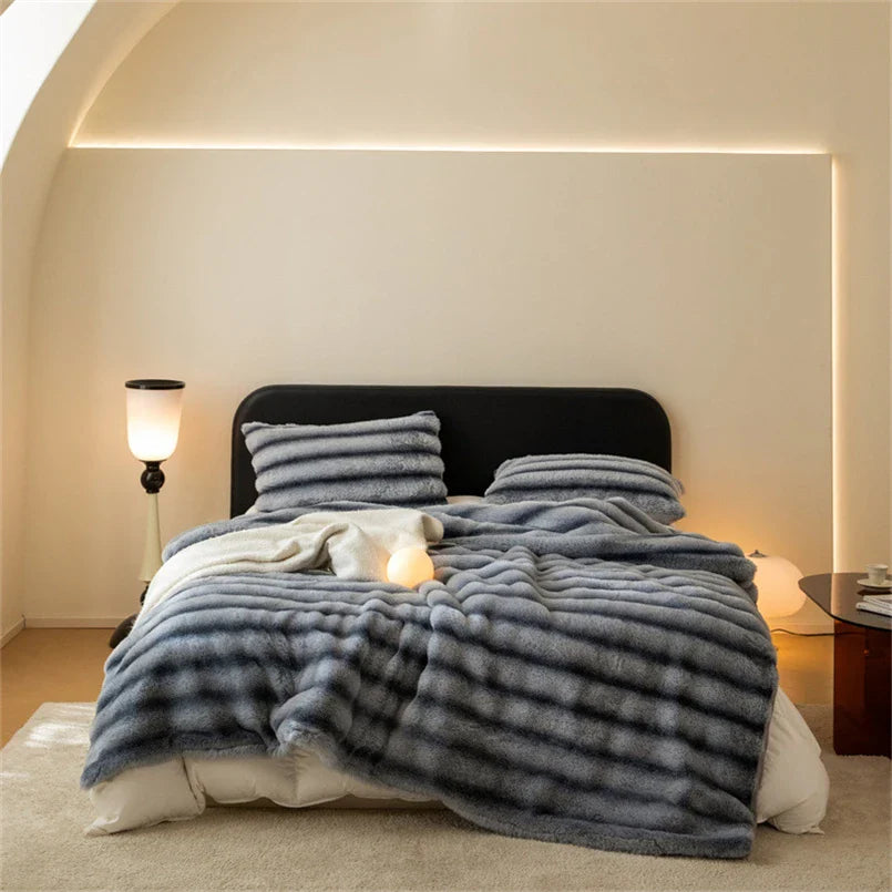 Cozy Luxury Fur Blanket-Omni Prime Goods
