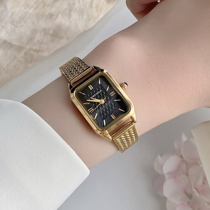 Stylish Wristwatch for Everyday Wear and Special Occasions