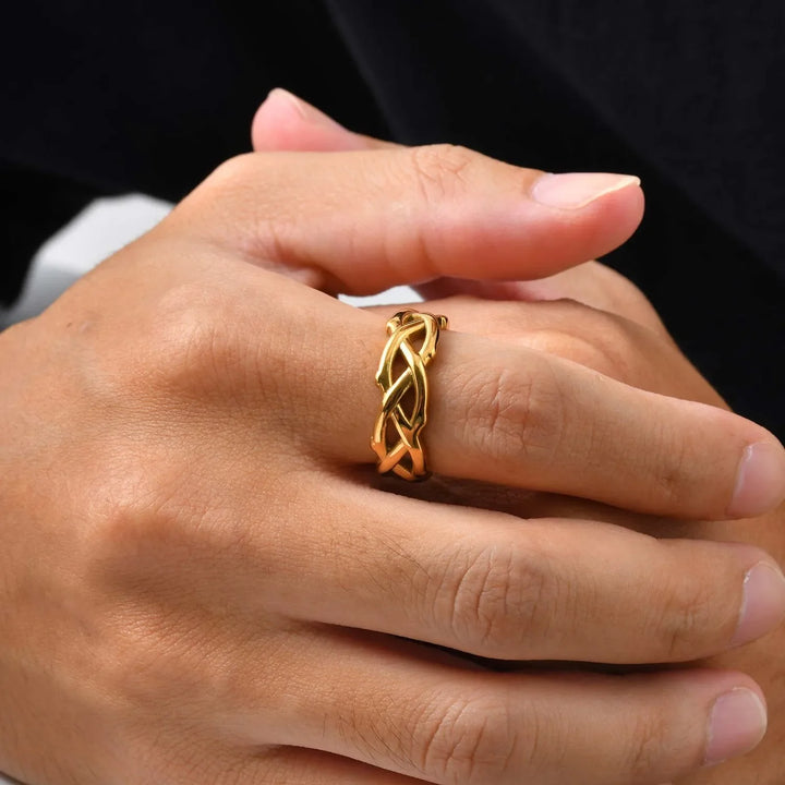 Thorn Design Steel Ring for Unique Style and Durability