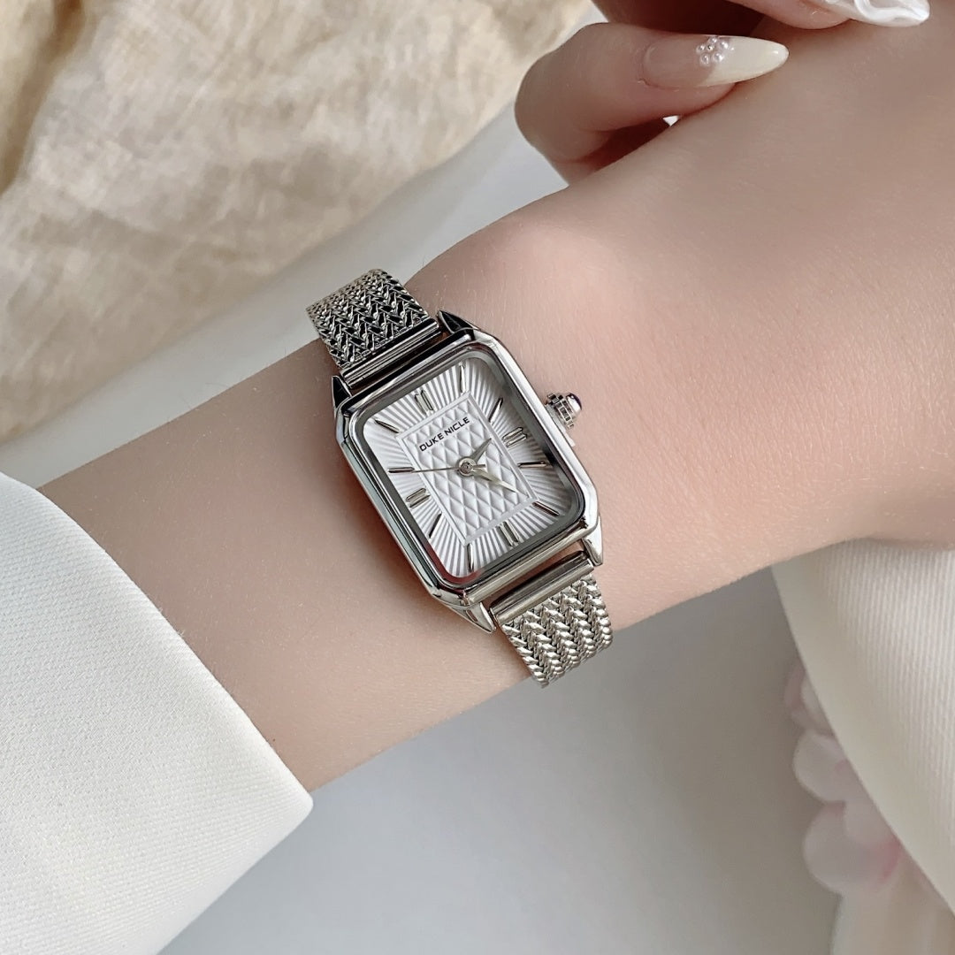 Stylish Wristwatch for Everyday Wear and Special Occasions