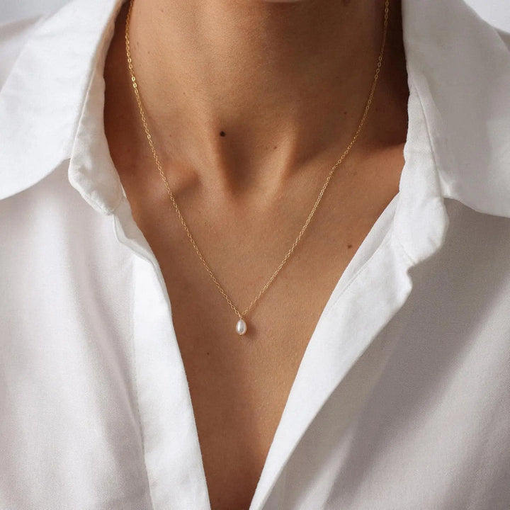 Elegant Pearl Necklace for Timeless Style and Sophistication