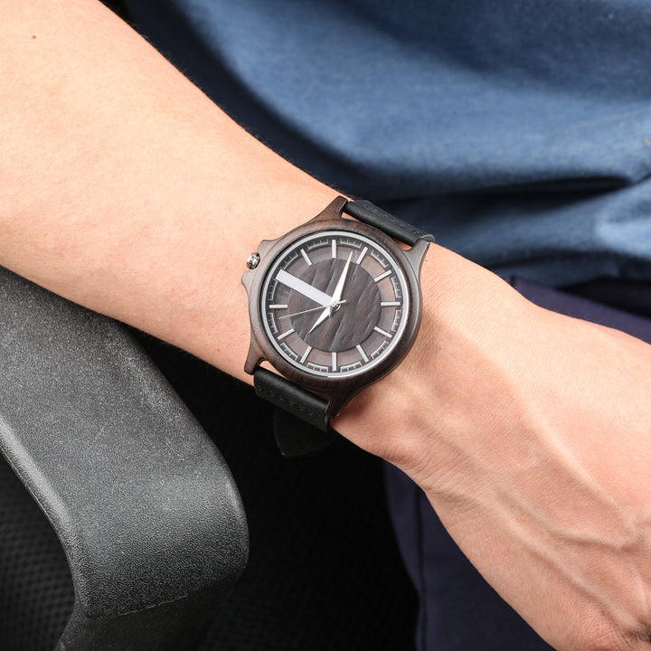 Stylish Oakland-Inspired Timepiece for Everyday Wear
