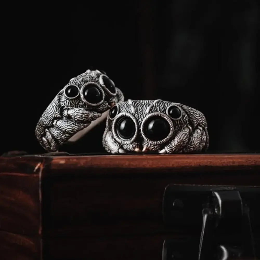 Elegant Spider Ring for Unique Fashion Statement