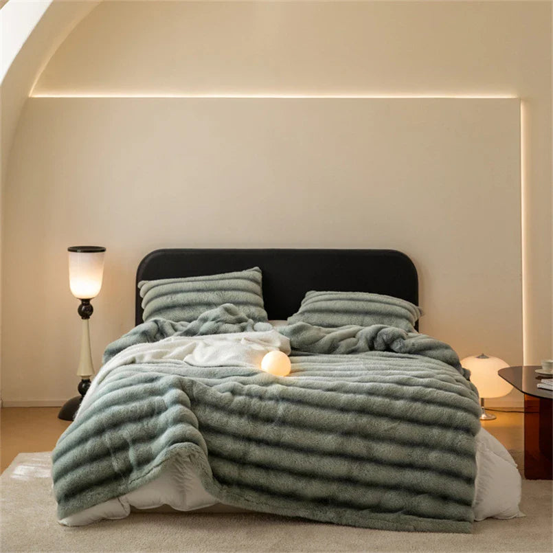 Cozy Luxury Fur Blanket-Omni Prime Goods