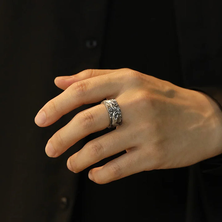 Memento Mori Skull Ring - Unique Gothic Jewelry for Men and Women