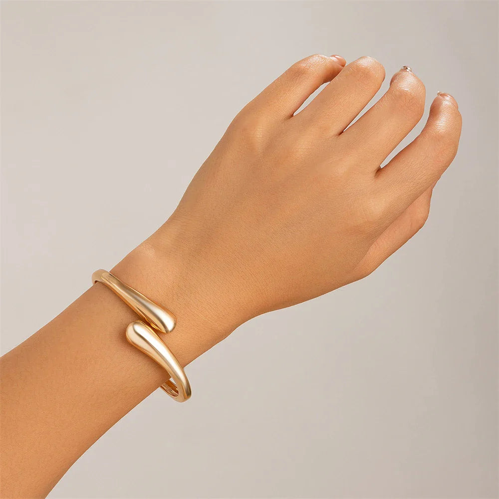 Elegant Bracelet and Ring Set for Stylish Accessories