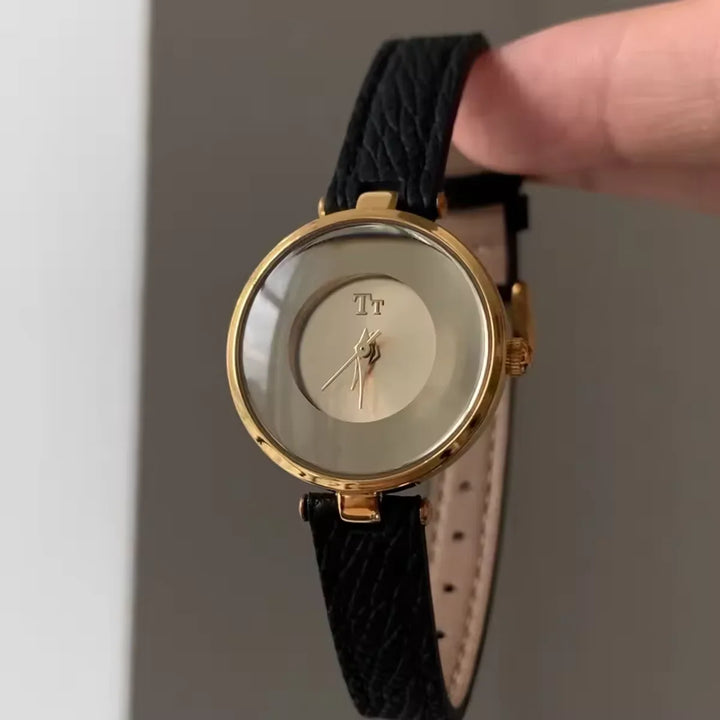 Stylish Cheltenham-Inspired Wristwatch for Timeless Elegance