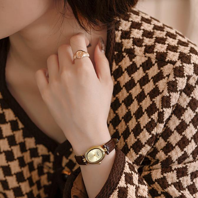 Stylish Women's Wristwatch for Everyday Wear