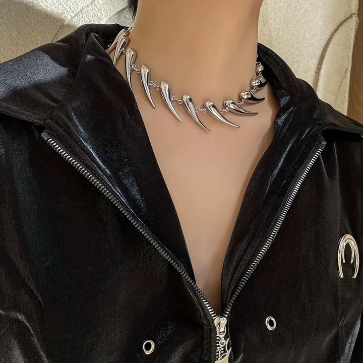 Stylish Steel Talon Pendant Necklace for Unique Fashion Statement