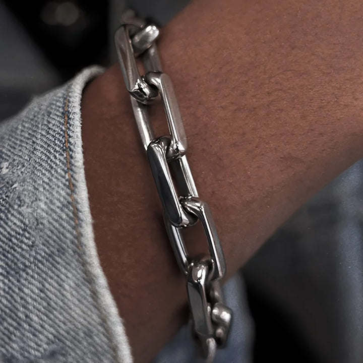 Chainlink Bracelet for Elegant Style and Versatile Fashion