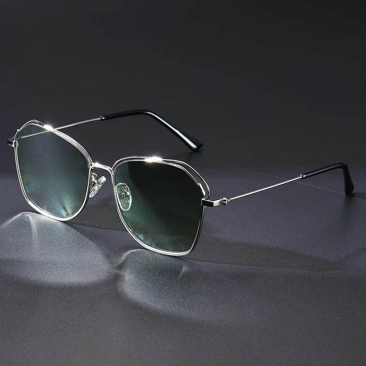 Stylish Juniper-Inspired Sunglasses for Ultimate Sun Protection