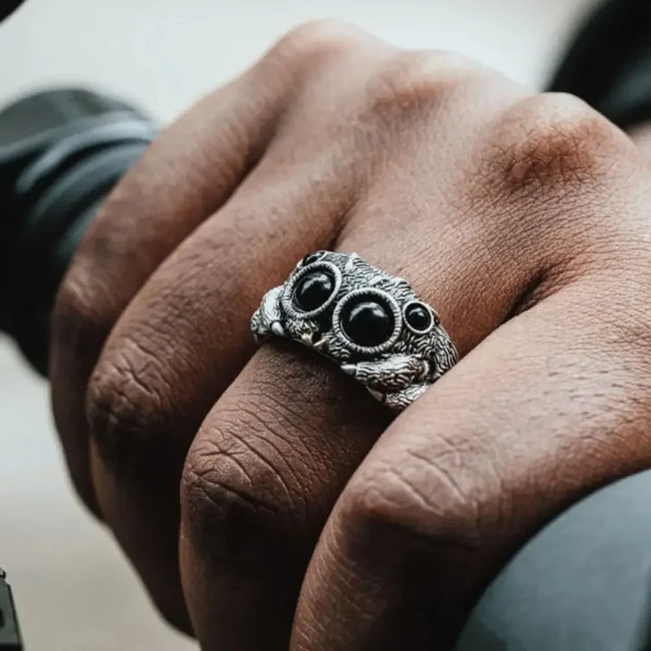 Elegant Spider Ring for Unique Fashion Statement