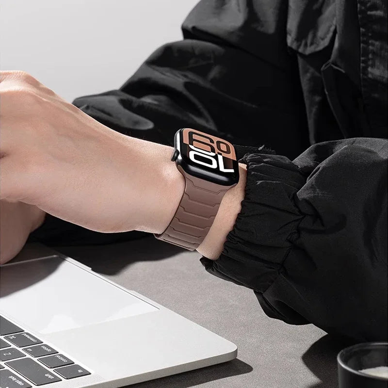 MagStrap Adjustable Magnetic Watch Band for Smartwatches