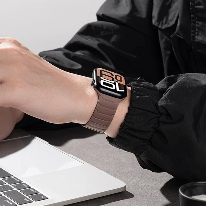 MagStrap Adjustable Magnetic Watch Band for Smartwatches