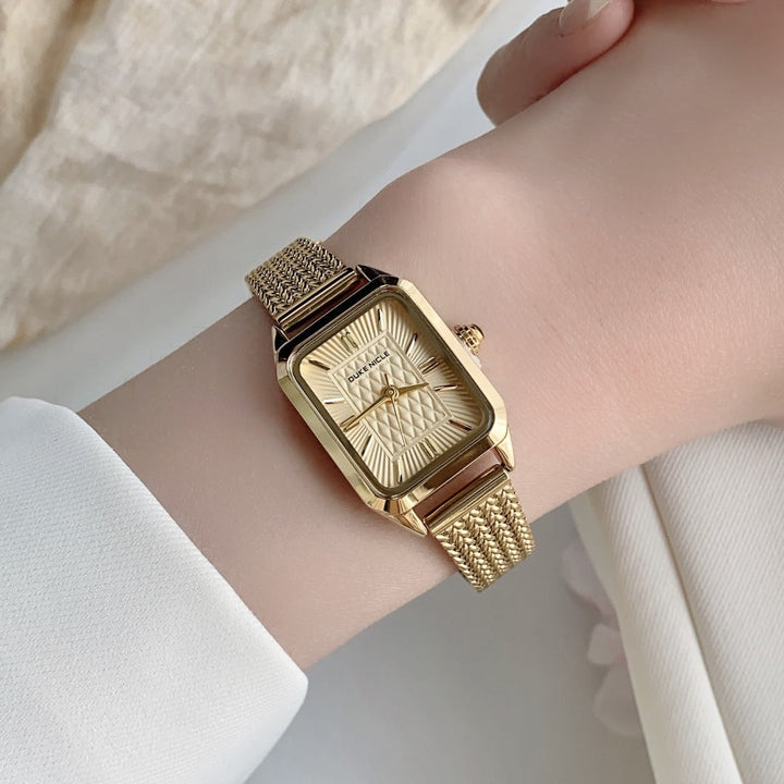 Stylish Wristwatch for Everyday Wear and Special Occasions