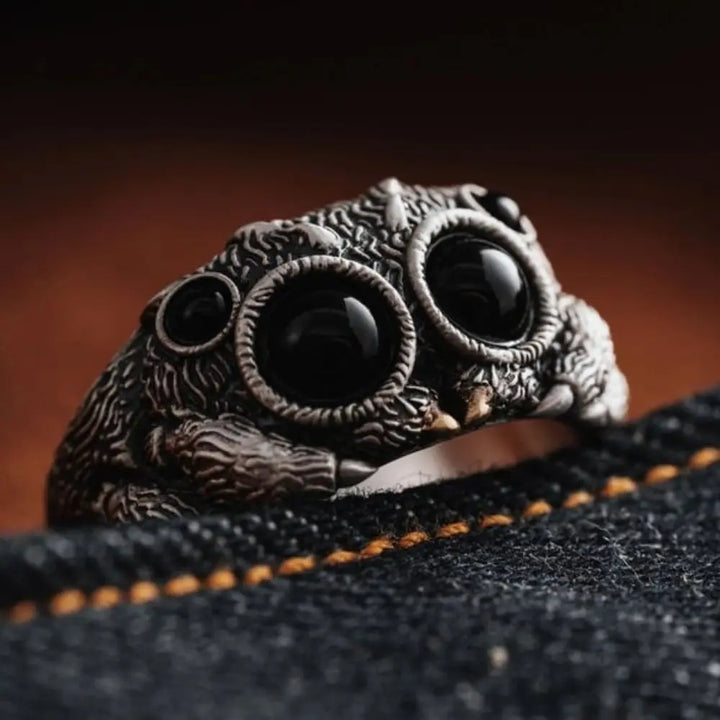 Elegant Spider Ring for Unique Fashion Statement
