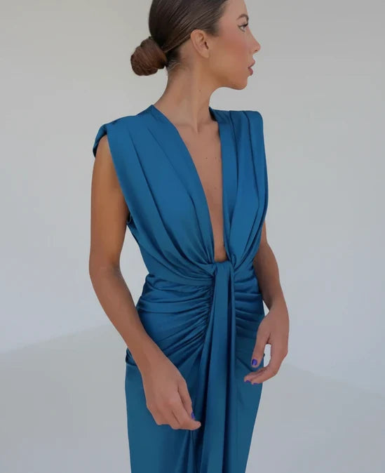 Elegant Women's Sleeveless Midi Dress for Evening Events