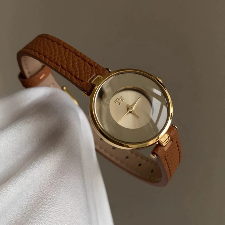 Stylish Cheltenham-Inspired Wristwatch for Timeless Elegance
